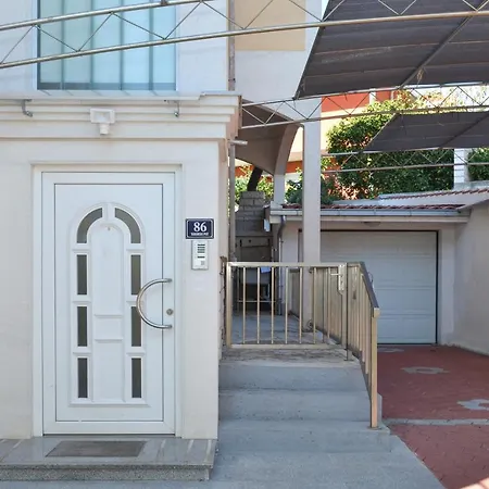 Klaudia Apartment
