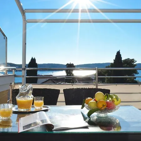 Klaudia 트로기르